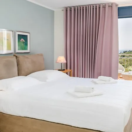 别墅 Comfortable And Chic Garden With A Well Maintained Garden