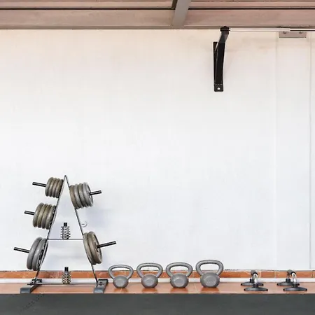 Villa Comfortable And Chic Garden With A Well Maintained Garden