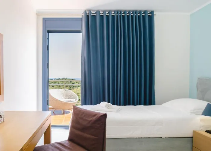 Comfortable And Chic Garden With A Well Maintained Garden Kalivia (Skiathos)