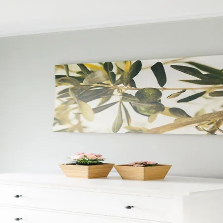 Вилла Comfortable And Chic Garden With A Well Maintained Garden